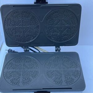 VillaWare Krumkake Baker Cookie Maker Model 3900. Italian kitchenware Works